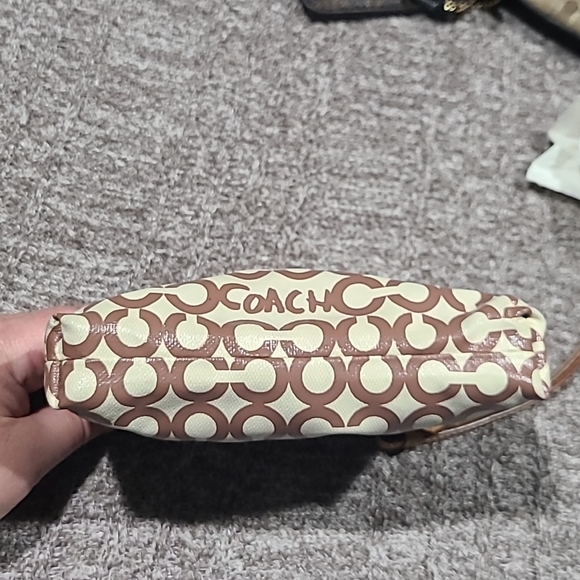 Coach Signature C Wristlet - Picture 6 of 6